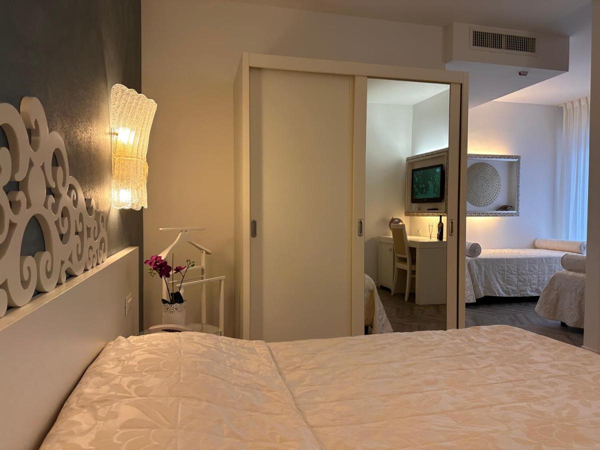 Hotel Albatros Lido di Jesolo Buitenkant foto
