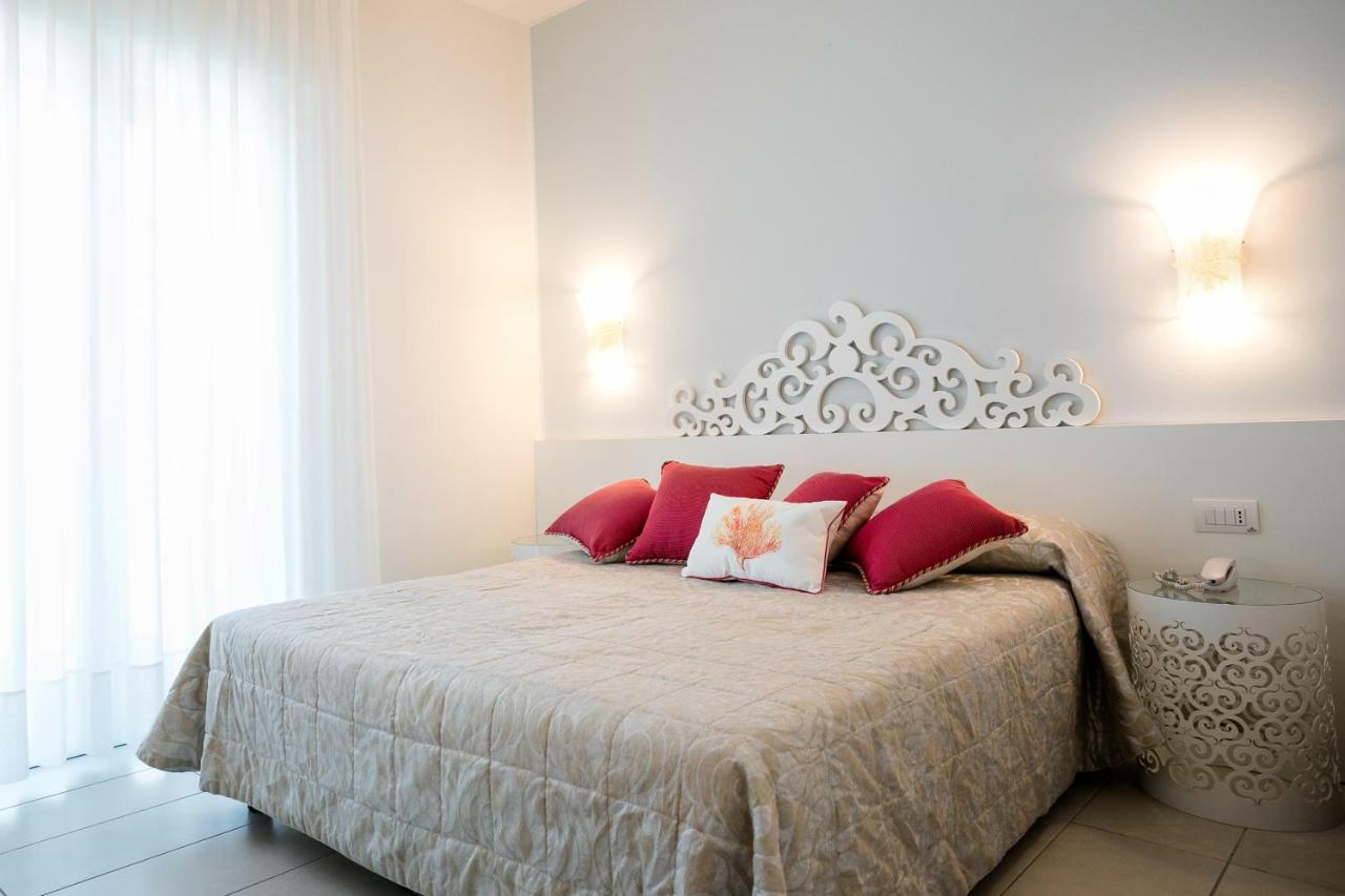 Hotel Albatros Lido di Jesolo Buitenkant foto