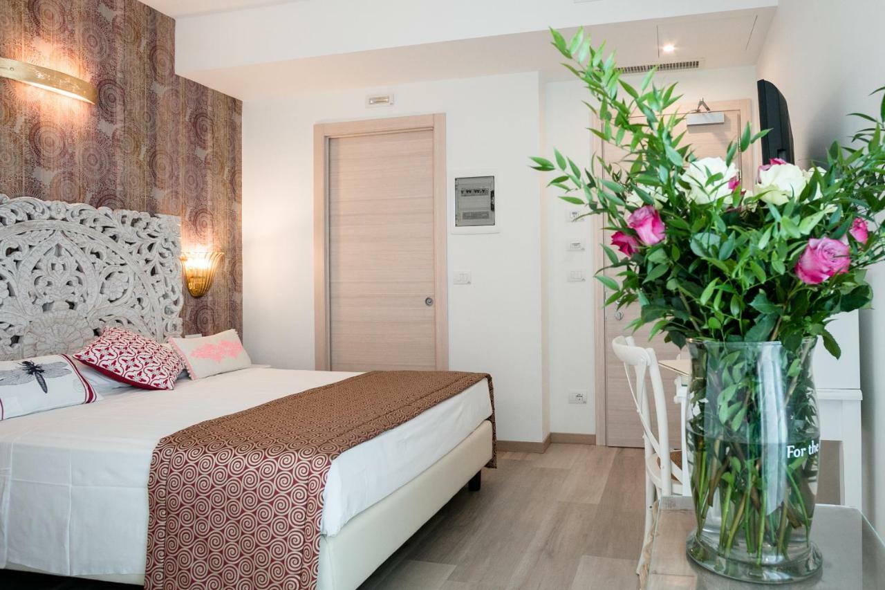 Hotel Albatros Lido di Jesolo Buitenkant foto